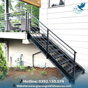 Cầu thang sắt CTS24