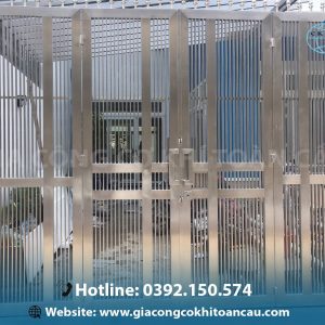 Cửa cổng inox CCI06