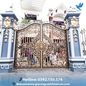 Cửa cổng nhôm đúc CCN15