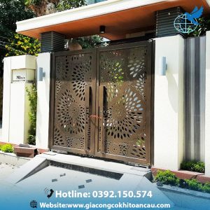 Cửa cổng sắt CNC CCC42 - Cơ Khí Toàn Cầu