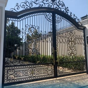 Cửa cổng sắt mỹ thuật CCS22