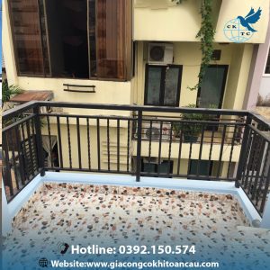 Lan can sắt LCS01