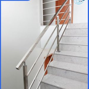 Cầu thang inox CTI13
